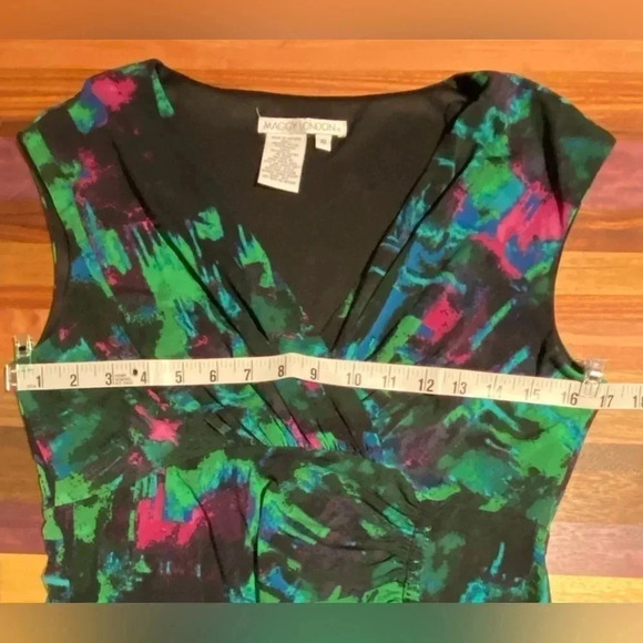 Maggy London sleeveless knit dress, 10 - Picture 5 of 6